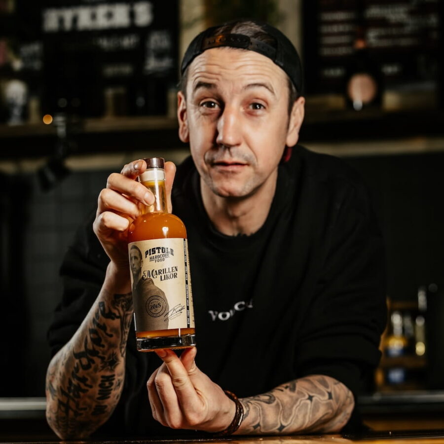 Pistole Hardcore-Food Marillenlikör