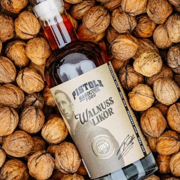 Pistole Hardcore-Food Walnuss Likör