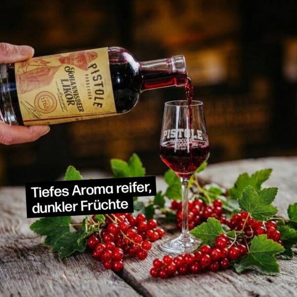 Johannisbeer Likör mit tiefem Aroma reifer, dunkler Früchte